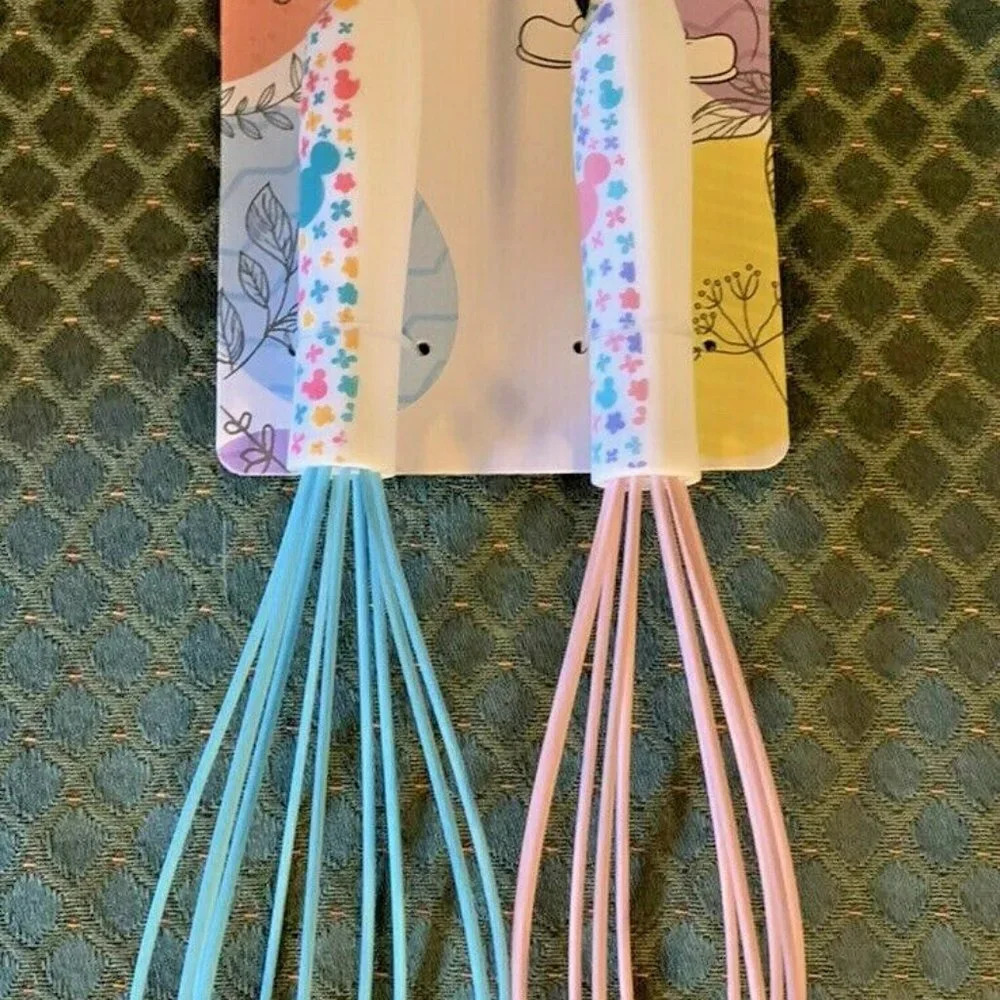 NEW Disney Mickey Mouse 4pc Bake Set - Picture 2 of 3